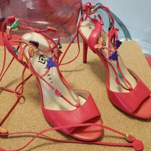 Red Heels with stripes. NEW Elegant Sexy.  3.5 inch heels size 6 (good for 6.5)